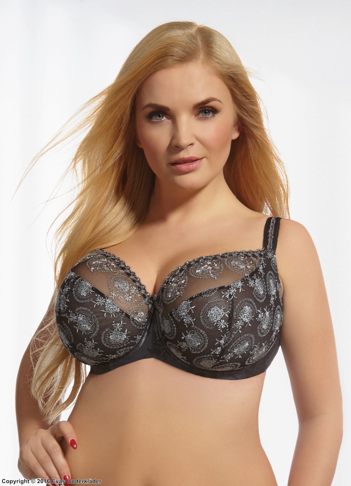Romantic big cup bra, tulle, embroidery